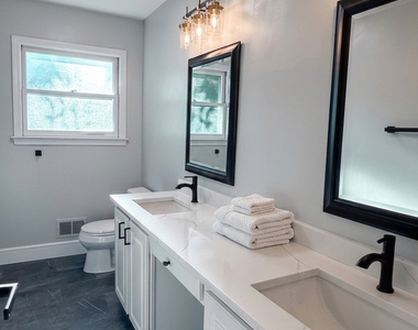 556 Jefferson Street - Photo Thumbnail 6