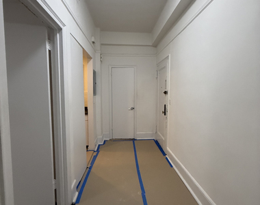 160 West 73rd Street - Photo Thumbnail 1