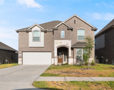 29650 Kynndal Shore Drive - Photo Thumbnail 1