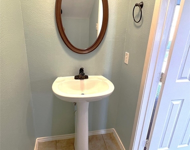 12919 Cascadia Knoll Court - Photo Thumbnail 17