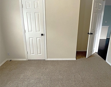 12919 Cascadia Knoll Court - Photo Thumbnail 23