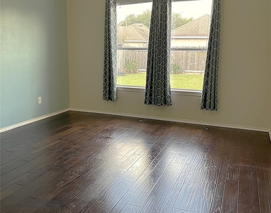 12919 Cascadia Knoll Court - Photo Thumbnail 10