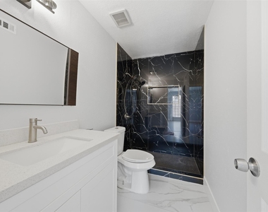 9350 Country Creek Drive - Photo Thumbnail 21