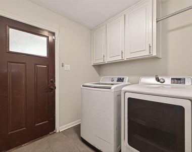 14507 Ravenhurst Lane - Photo Thumbnail 16