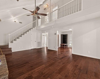 14507 Ravenhurst Lane - Photo Thumbnail 8