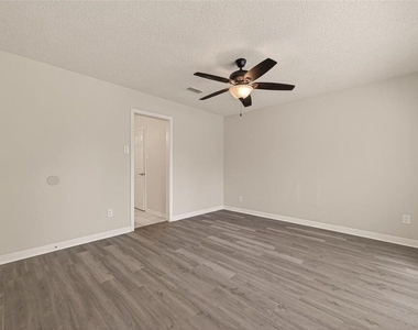14507 Ravenhurst Lane - Photo Thumbnail 30