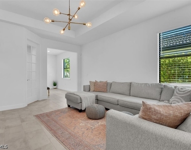 9605 Bexley Drive - Photo Thumbnail 7
