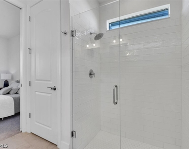 9605 Bexley Drive - Photo Thumbnail 14