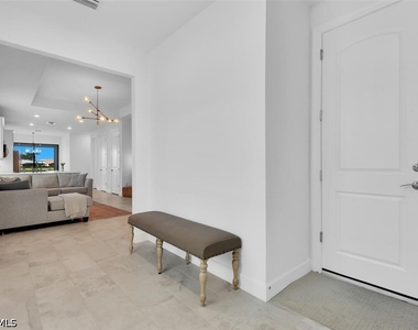 9605 Bexley Drive - Photo Thumbnail 4