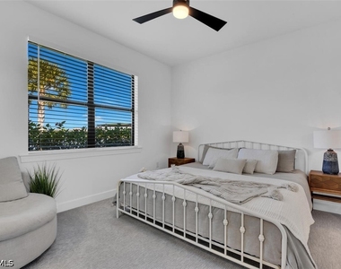9605 Bexley Drive - Photo Thumbnail 12