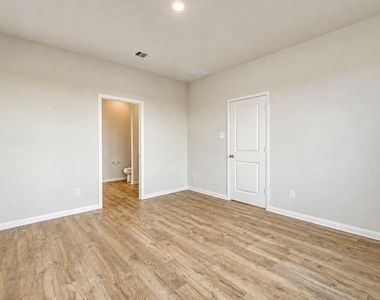 1512 Jean Meadow Drive - Photo Thumbnail 29