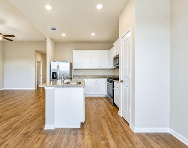 1512 Jean Meadow Drive - Photo Thumbnail 11