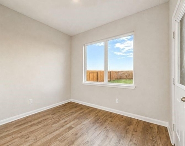1512 Jean Meadow Drive - Photo Thumbnail 36
