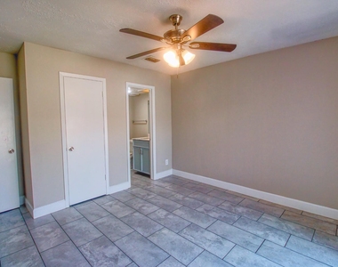 6393 S Briar Bayou Drive - Photo Thumbnail 15