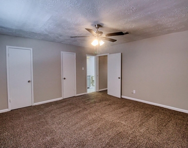 6393 S Briar Bayou Drive - Photo Thumbnail 12