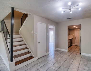 6393 S Briar Bayou Drive - Photo Thumbnail 7