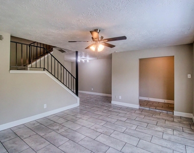 6393 S Briar Bayou Drive - Photo Thumbnail 9