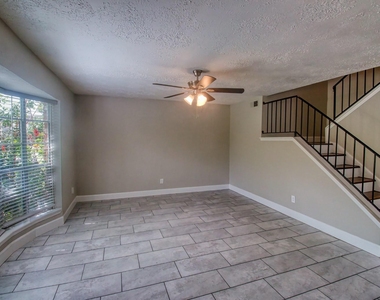 6393 S Briar Bayou Drive - Photo Thumbnail 8