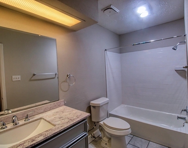 6393 S Briar Bayou Drive - Photo Thumbnail 18