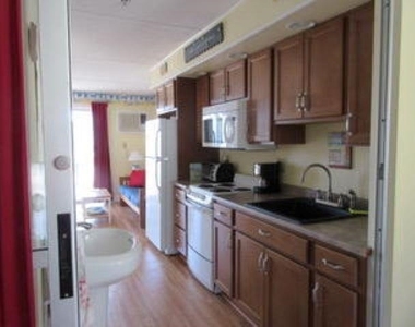 933 Ocean - Photo Thumbnail 1