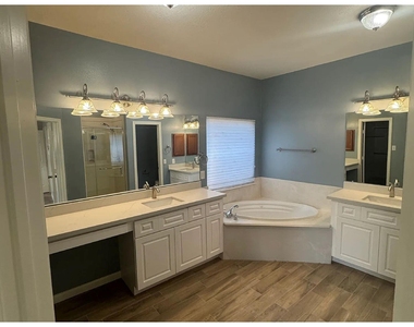 14131 Sandhill Crane Drive - Photo Thumbnail 7
