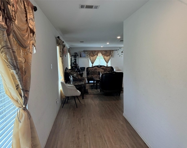 18626 Rosehill Prairie Drive - Photo Thumbnail 4