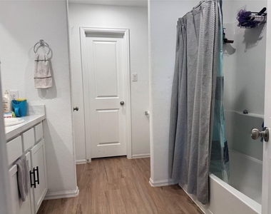 18626 Rosehill Prairie Drive - Photo Thumbnail 21