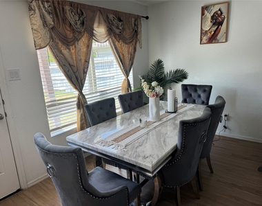 18626 Rosehill Prairie Drive - Photo Thumbnail 16