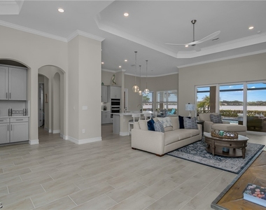 14870 Blue Bay Circle - Photo Thumbnail 8
