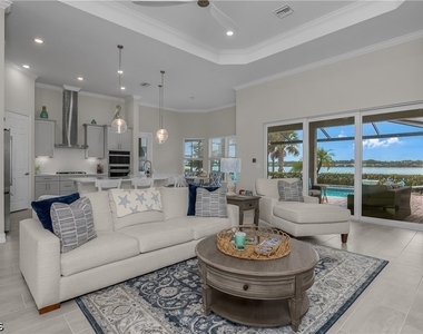 14870 Blue Bay Circle - Photo Thumbnail 10