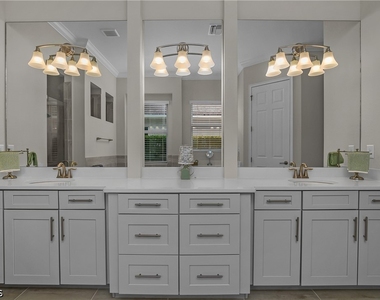 14870 Blue Bay Circle - Photo Thumbnail 25