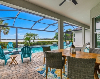 14870 Blue Bay Circle - Photo Thumbnail 32