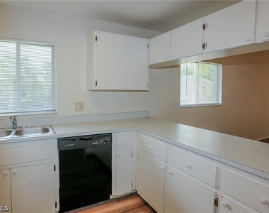 8061 Country Road - Photo Thumbnail 4