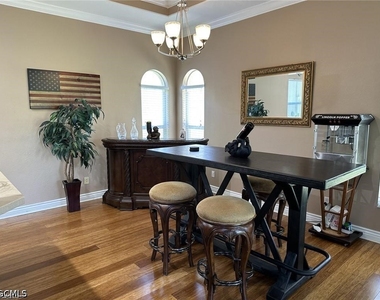 9120 Red Canyon Drive - Photo Thumbnail 7