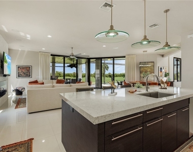 11695 Royal Tee Circle - Photo Thumbnail 12