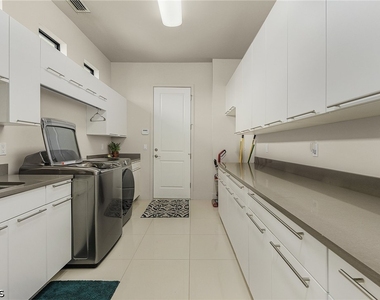 11695 Royal Tee Circle - Photo Thumbnail 13