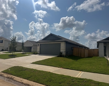 29119 Samuel Garden Court - Photo Thumbnail 2