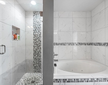 12123 Ravens Nest Lane - Photo Thumbnail 16