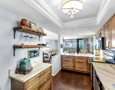 26235 Hickory Boulevard - Photo Thumbnail 12