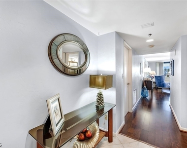26235 Hickory Boulevard - Photo Thumbnail 3