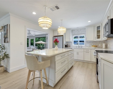 27098 Harbor Drive - Photo Thumbnail 14