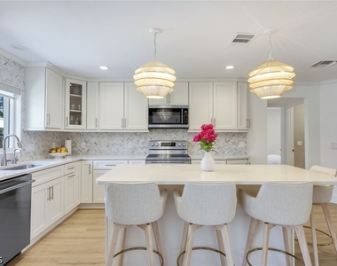 27098 Harbor Drive - Photo Thumbnail 13