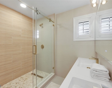 27098 Harbor Drive - Photo Thumbnail 21