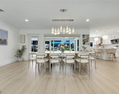 27098 Harbor Drive - Photo Thumbnail 8