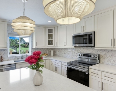 27098 Harbor Drive - Photo Thumbnail 15