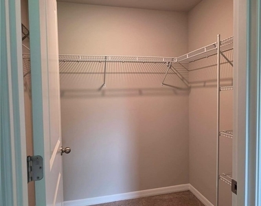 2717 Nw 6th Terrace - Photo Thumbnail 10