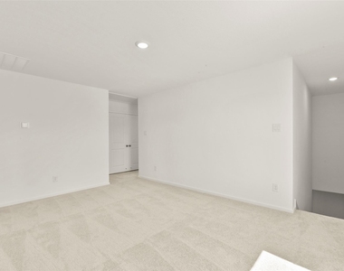 12403 Mountain Daisy Road - Photo Thumbnail 19