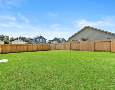 12403 Mountain Daisy Road - Photo Thumbnail 35