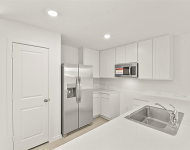 12403 Mountain Daisy Road - Photo Thumbnail 14