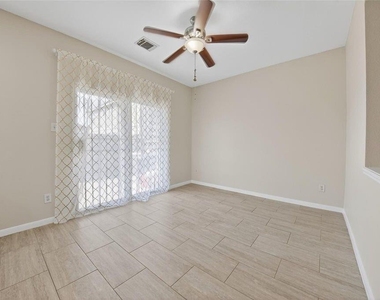 8118 Barnes Ridge Lane - Photo Thumbnail 6